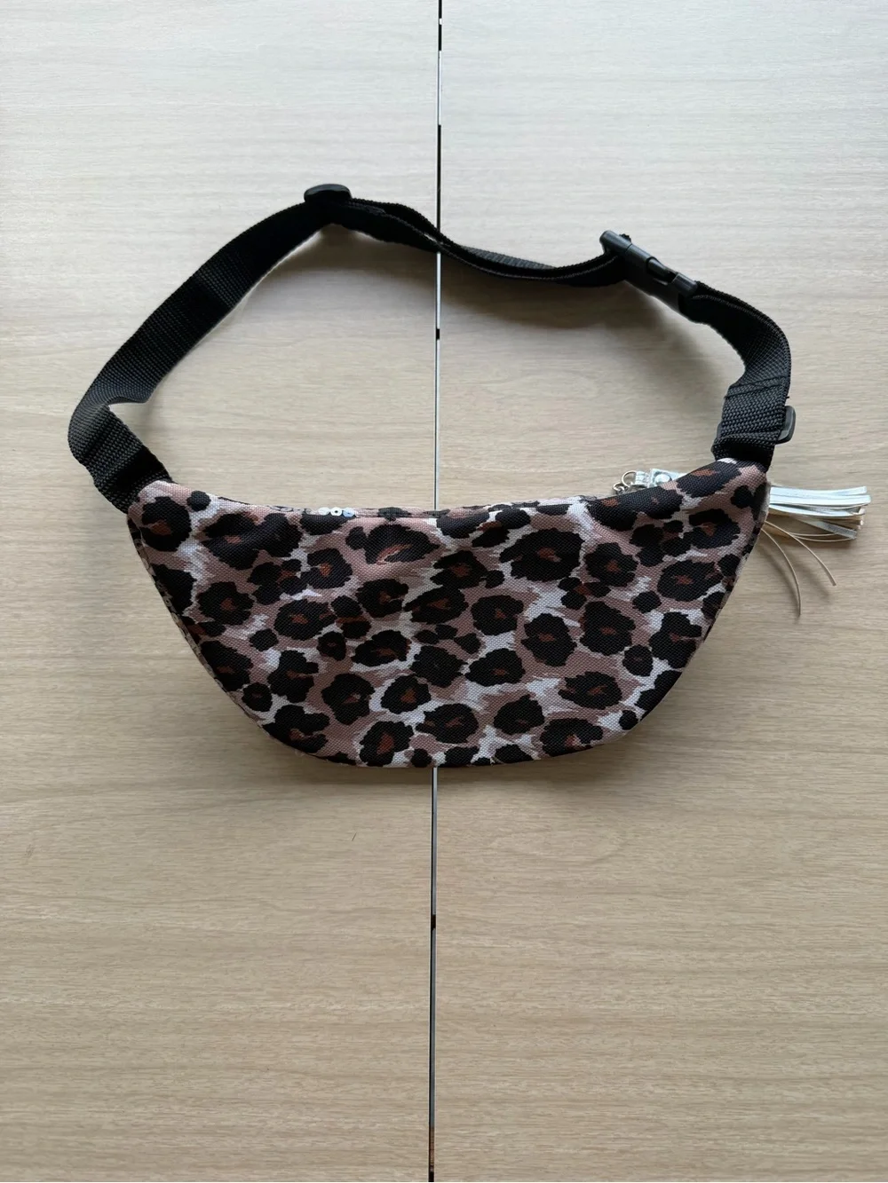 Justice Girl’s Leopard Print Sequin Fanny Pack OS
